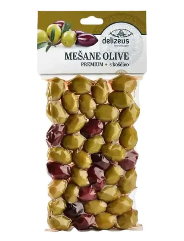 Olive mešane v oljčnem olju